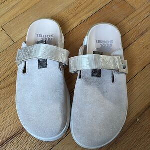 Used once Sorel vibe clog color beige